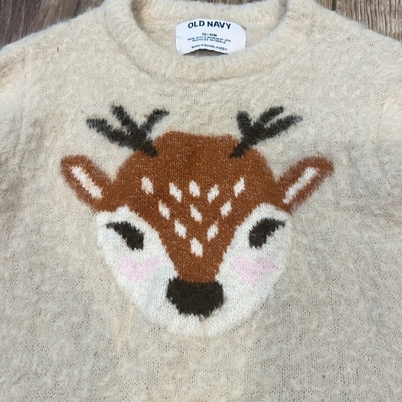 Deer Sweater - Picture 2 of 2